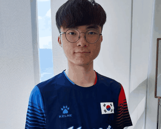 人为失误：IEM 科隆站1／4决赛使用错误C4安放奖励
