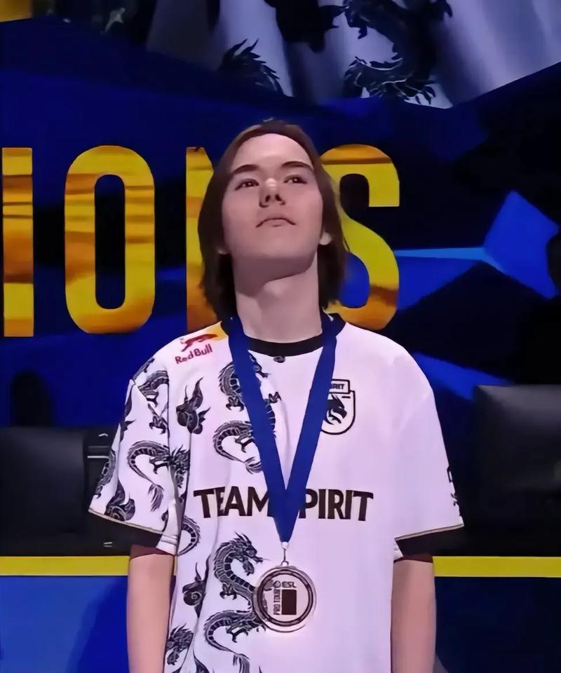 LNG官方：辅助Mark离队